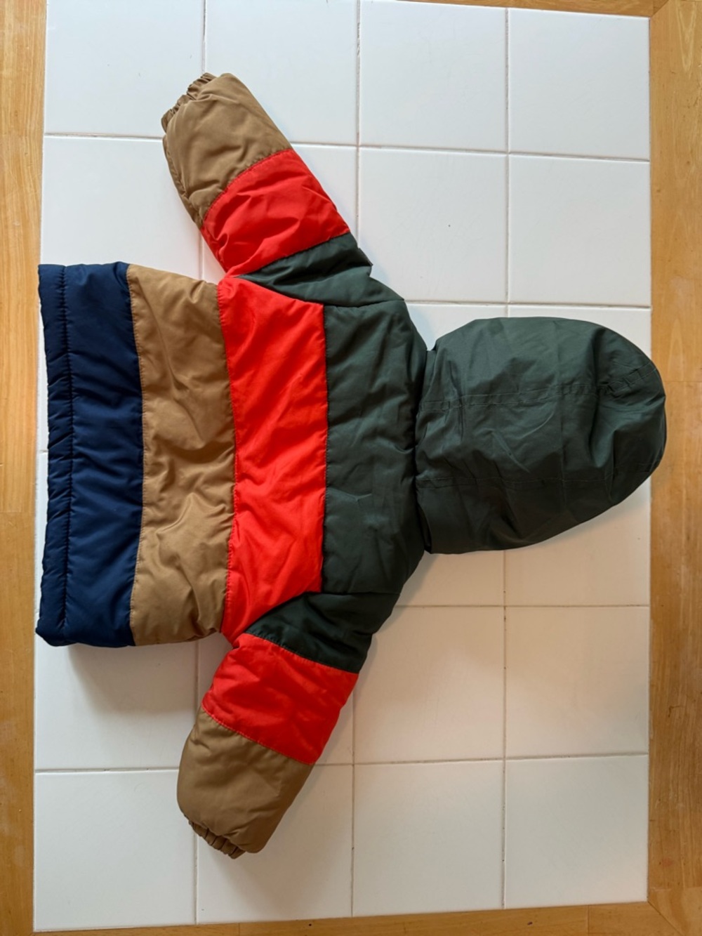 OshKosh B'gosh Toddler Boys 18M Colorblock Hooded Puffer Winter Coat Jacket - Picture 4 of 9